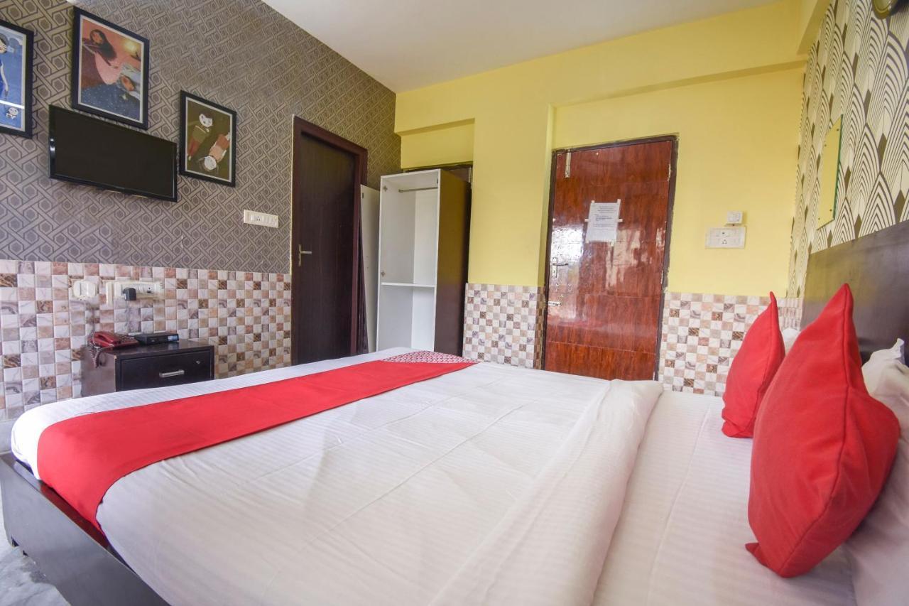 Oyo Flagship 72260 Seema International Gauripur (West Bengal) Exterior photo